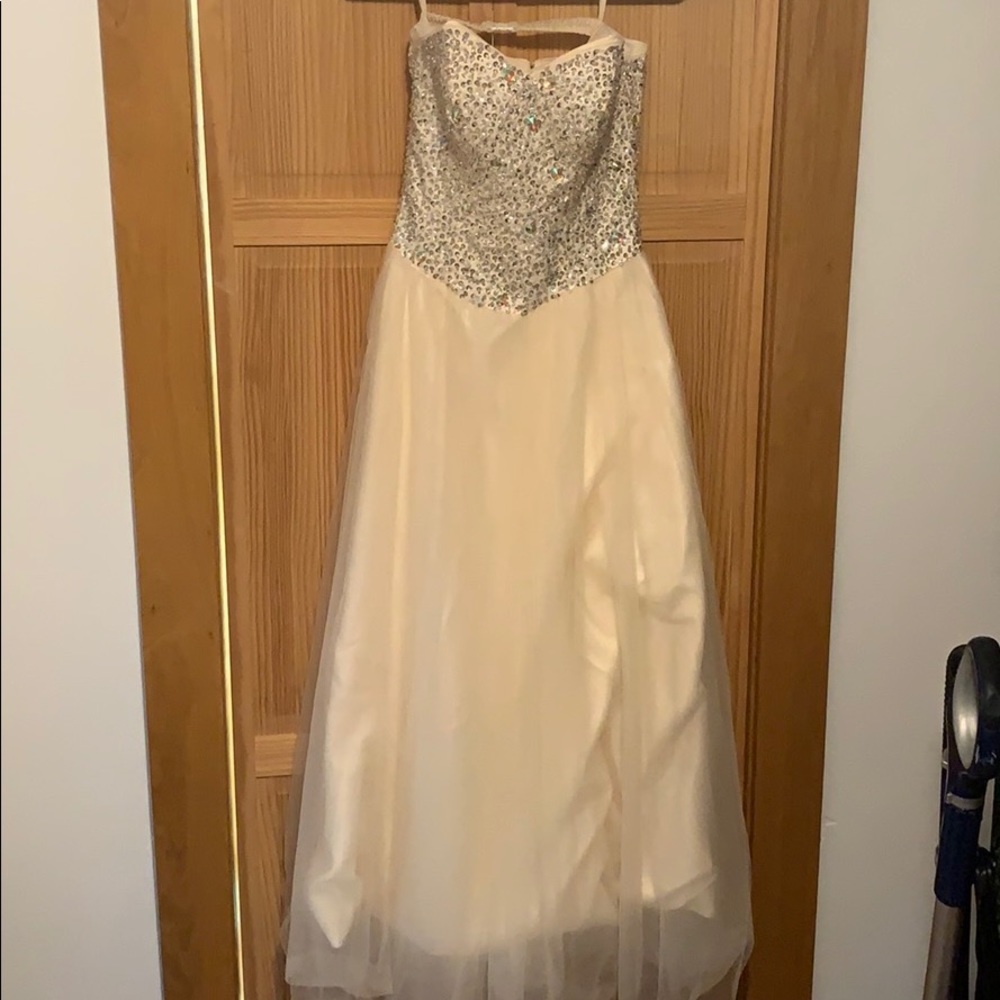 Champagne Prom Dress Beaded w/tulle